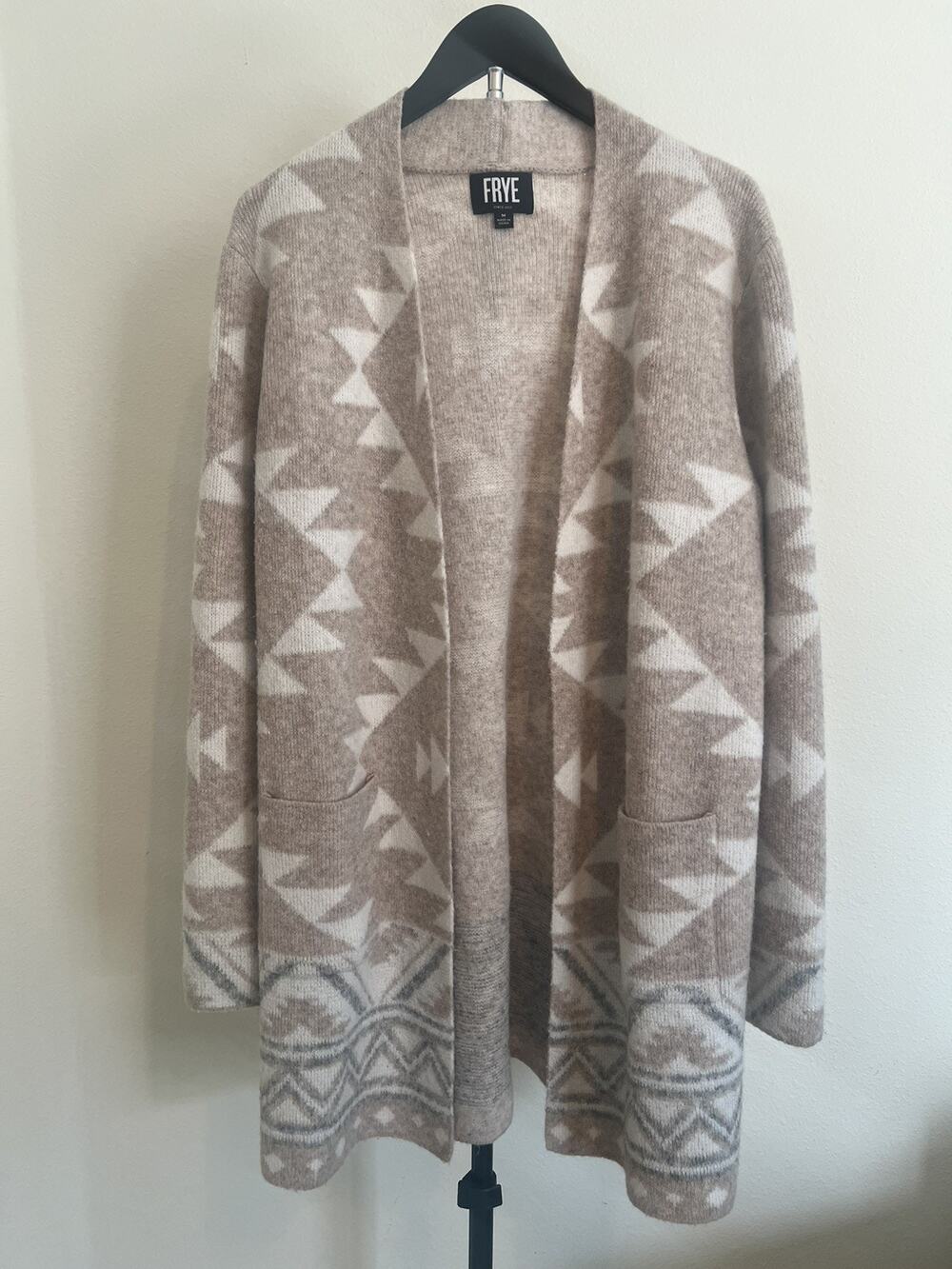 FRYE Women’s Beige Cardigan Sweater Sz M